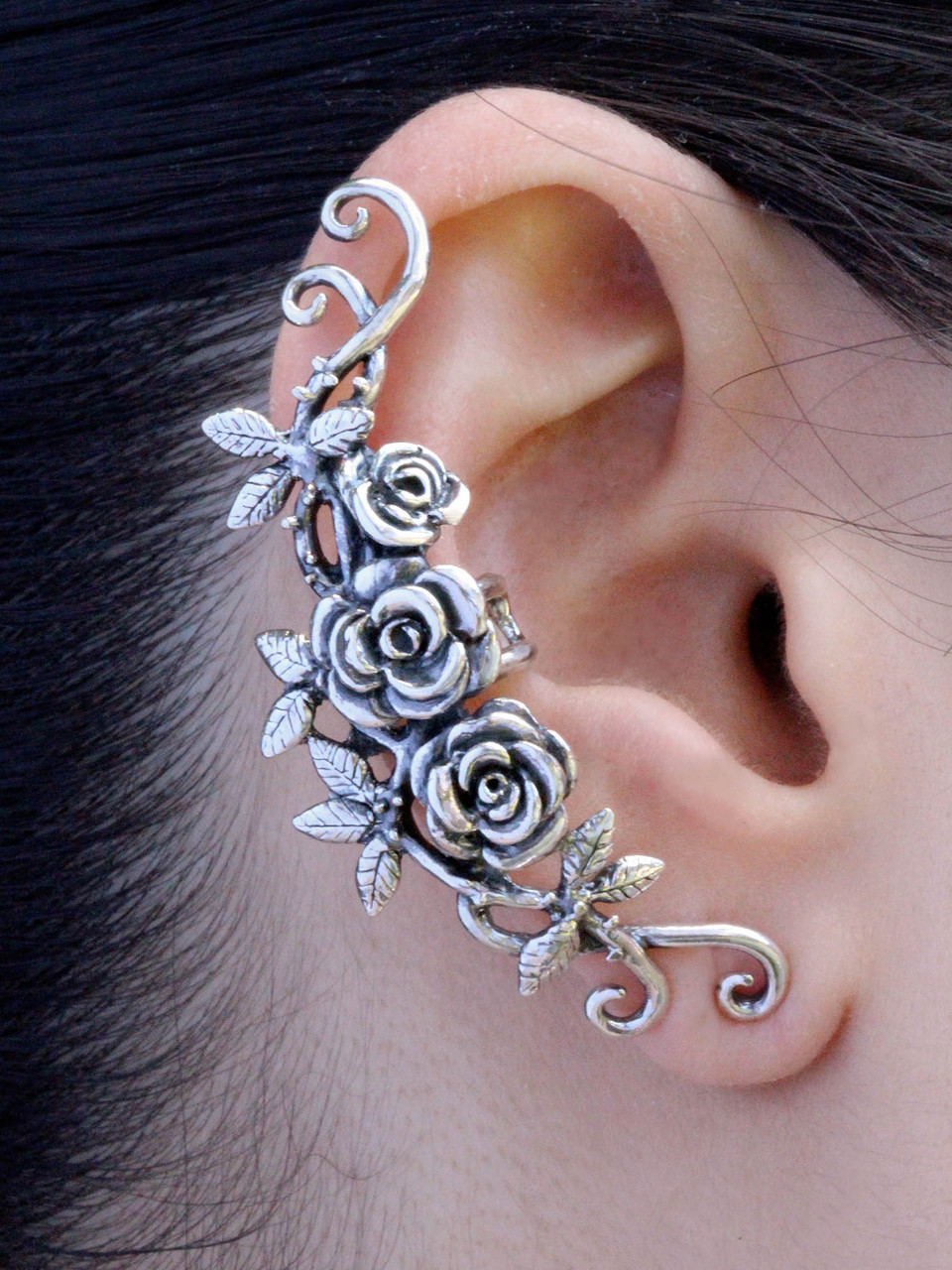 Rose-shaped stud earrings - Silver-coloured - Ladies | H&M IN